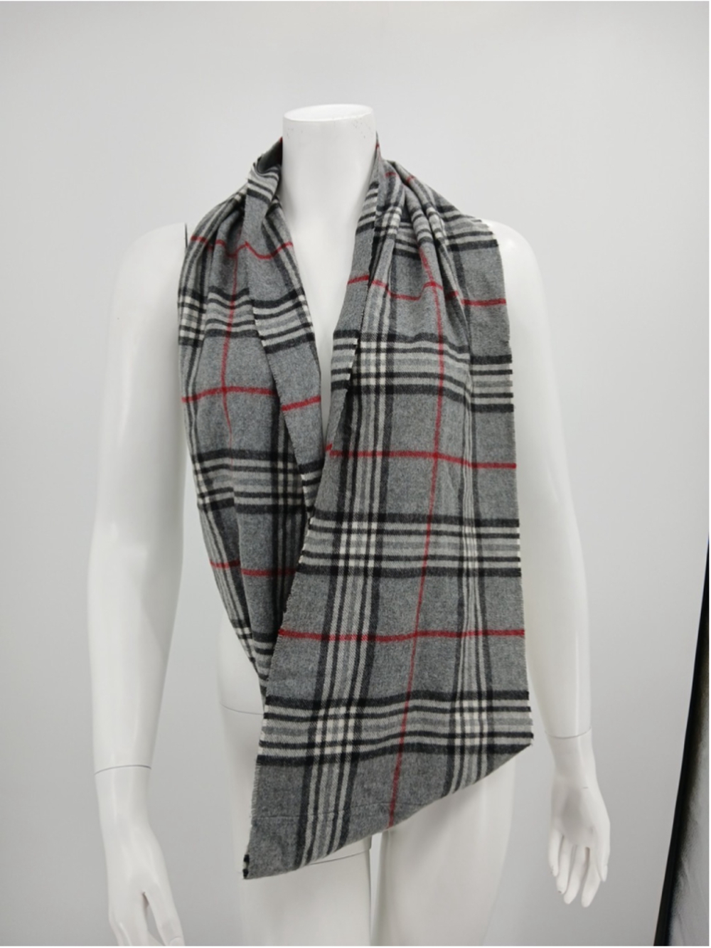 V Fraas Womens Plaid Acrylic Infinity Scarf Fall Winter Career